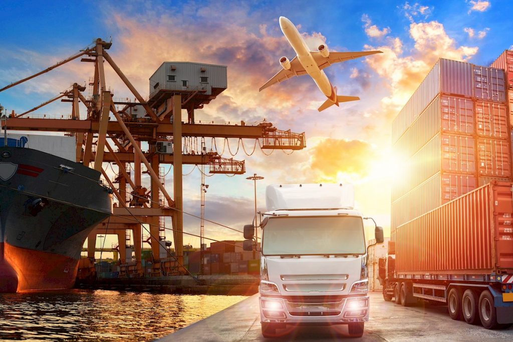 Nhận thông báo nhận hàng và kiểm tra chứng từ